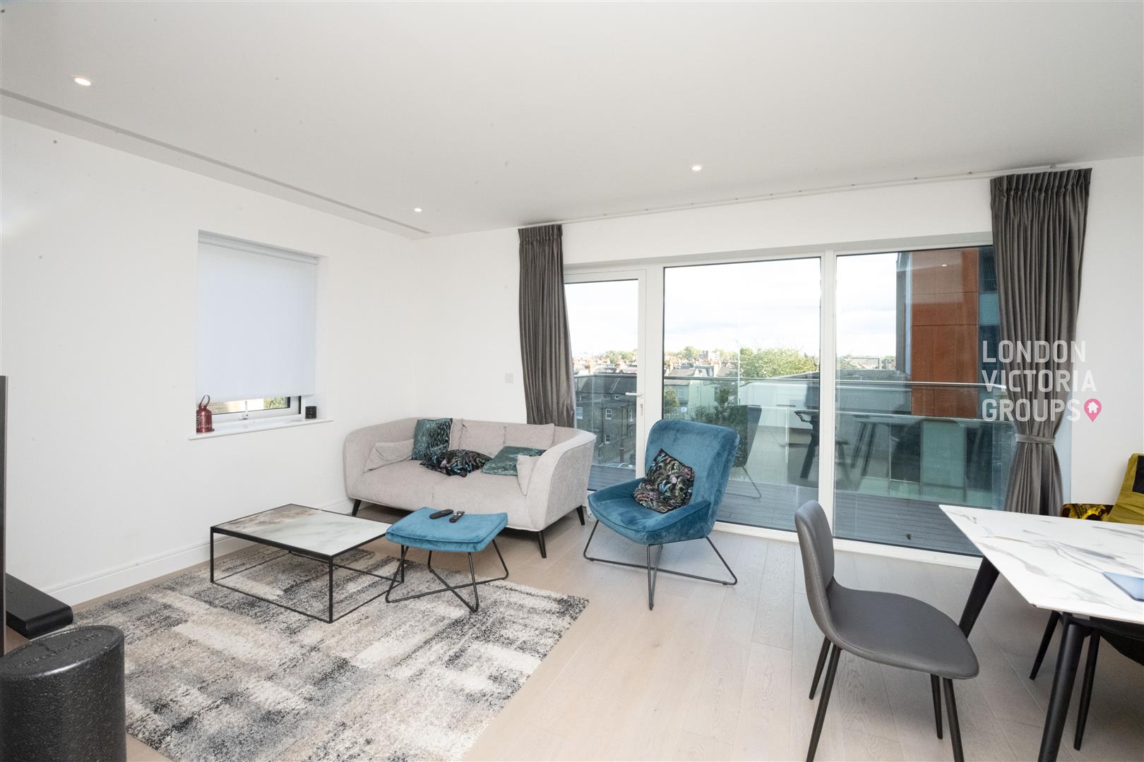 2 bed property in Faulkner House, Tierney Lane, London
